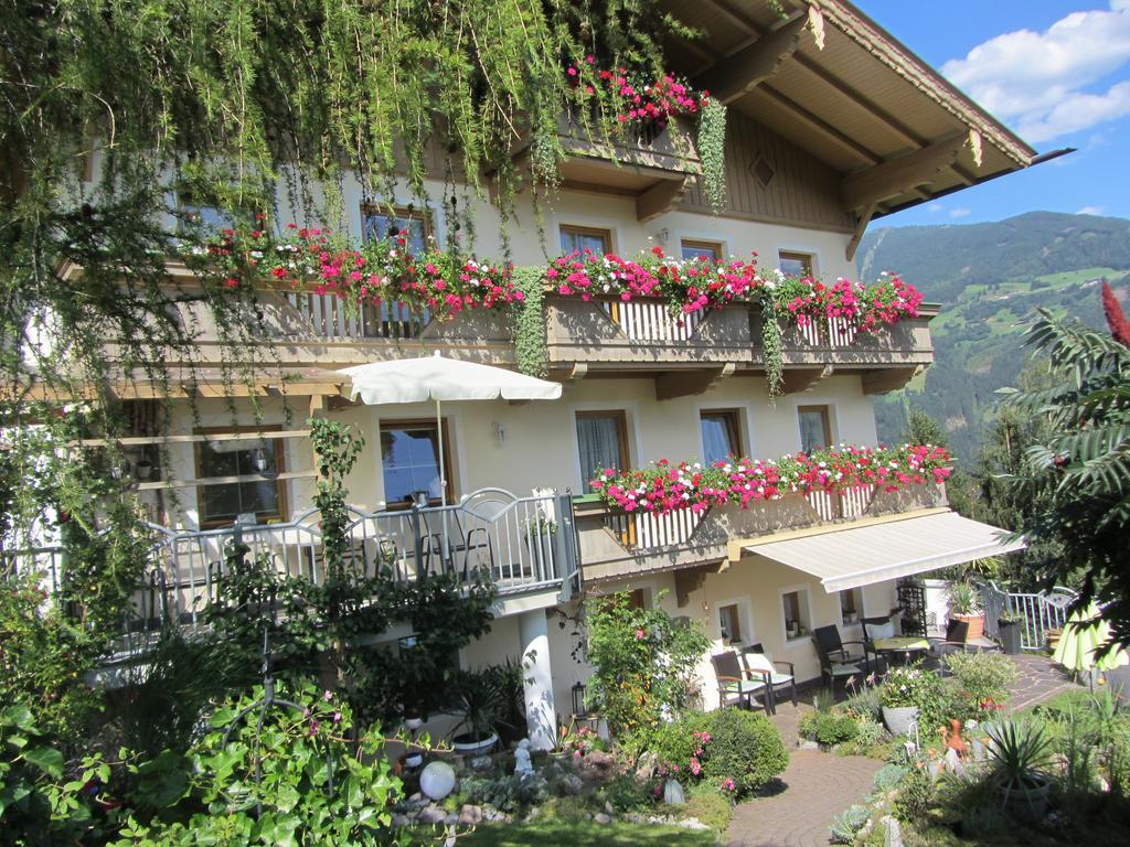 Hotel Neurauthof Zellberg Exterior foto